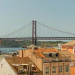 Rent 2 bedroom apartment of 103 m² in Lisbon