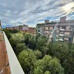 Rent 2 bedroom apartment of 60 m² in Milano