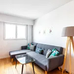 Rent 1 bedroom apartment of 58 m² in Paris