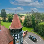 Rent 2 bedroom apartment in Horsham