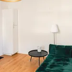 Rent 1 bedroom apartment of 409 m² in Dusseldorf