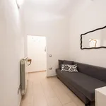 Rent 1 bedroom apartment in Florence