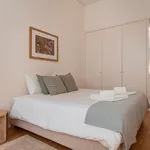 Rent 1 bedroom apartment of 50 m² in Lisbon