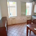 Rent 4 bedroom apartment of 70 m² in Adria