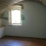 Rent 3 bedroom apartment of 89 m² in Payzac