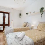 Rent 2 bedroom apartment of 120 m² in Porto