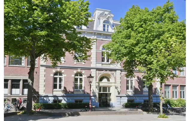 Huur 1 slaapkamer appartement van 91 m² in Amsterdam