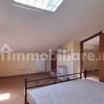 Affitto 5 camera casa di 225 m² in Rome