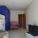 Rent 4 bedroom apartment of 100 m² in Latina