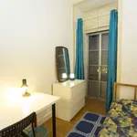 Rent a room of 180 m² in lisbon