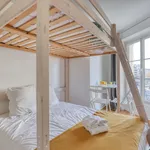 Rent 1 bedroom apartment of 19 m² in Paris