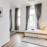 Pronajměte si 2 ložnic/e byt o rozloze 95 m² v Prague