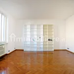 Rent 5 bedroom apartment of 200 m² in Milan