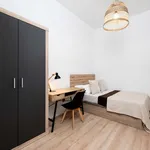 Rent a room in Madrid