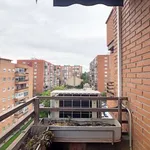 Rent a room of 90 m² in madrid