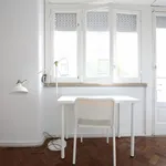 Rent 11 bedroom apartment in Lisbon