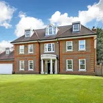 Rent 6 bedroom house in South East England