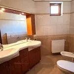 Rent 4 bedroom apartment of 90 m² in Pécs