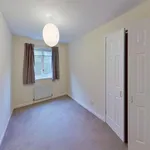 Rent 3 bedroom flat in Edinburgh  North