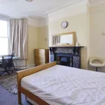 Rent 4 bedroom house in Newcastle