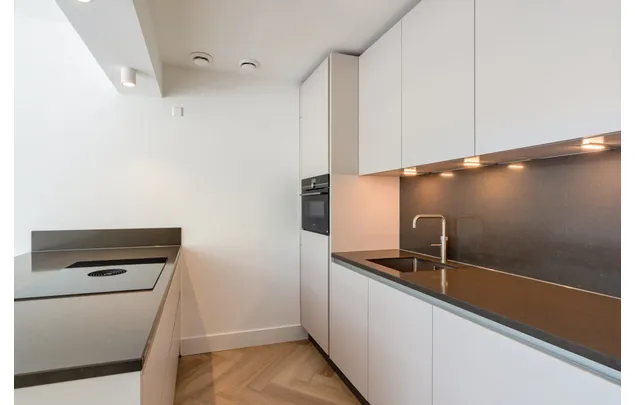 Huur 2 slaapkamer appartement van 84 m² in Rotterdam