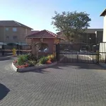 Rent 1 bedroom apartment in Pretoria