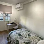 Rent a room of 75 m² in seville