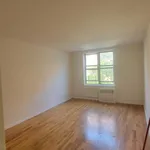 Rent 2 bedroom apartment in Elmhurst