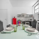 Rent 4 bedroom apartment in Milan