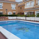 Rent 3 bedroom house of 160 m² in Castellon']