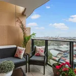 Rent 3 bedroom apartment in Port Melbourne