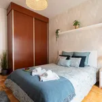 Rent 2 bedroom apartment in Porto