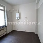 Rent 5 bedroom apartment of 106 m² in Genoa