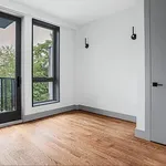 Rent 3 bedroom apartment in Queens