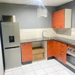 Rent 2 bedroom apartment of 655 m² in Johannesburg