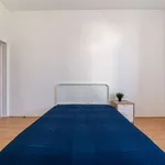 Rent a room in Lisbon