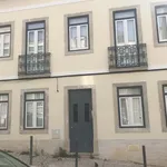 Rent 4 bedroom apartment of 50 m² in Lisboa