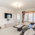 Rent 3 bedroom house in Blackburn