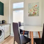 Rent 2 bedroom apartment of 68 m² in berlin