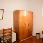 Rent a room in lisbon