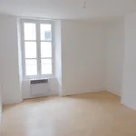 Appartement de 35 m² avec 2 chambre(s) en location à FONTAINEBLEAU