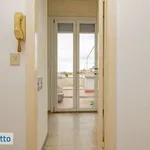 Affitto 2 camera casa di 70 m² in Milan