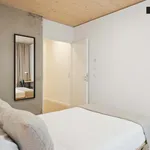 Rent a room of 104 m² in Berlin