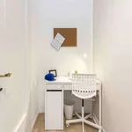 Rent a room in milan