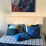 Rent a room in lisbon