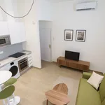 Rent 1 bedroom apartment of 30 m² in Málaga