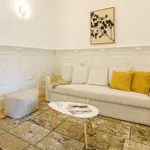 Rent 1 bedroom apartment of 70 m² in porto