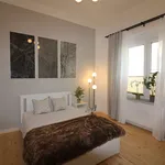 Miete 4 Schlafzimmer wohnung von 40 m² in Leverkusen