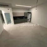 Affitto 4 camera appartamento di 140 m² in Modena