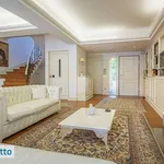 Affitto 6 camera casa di 512 m² in Rome